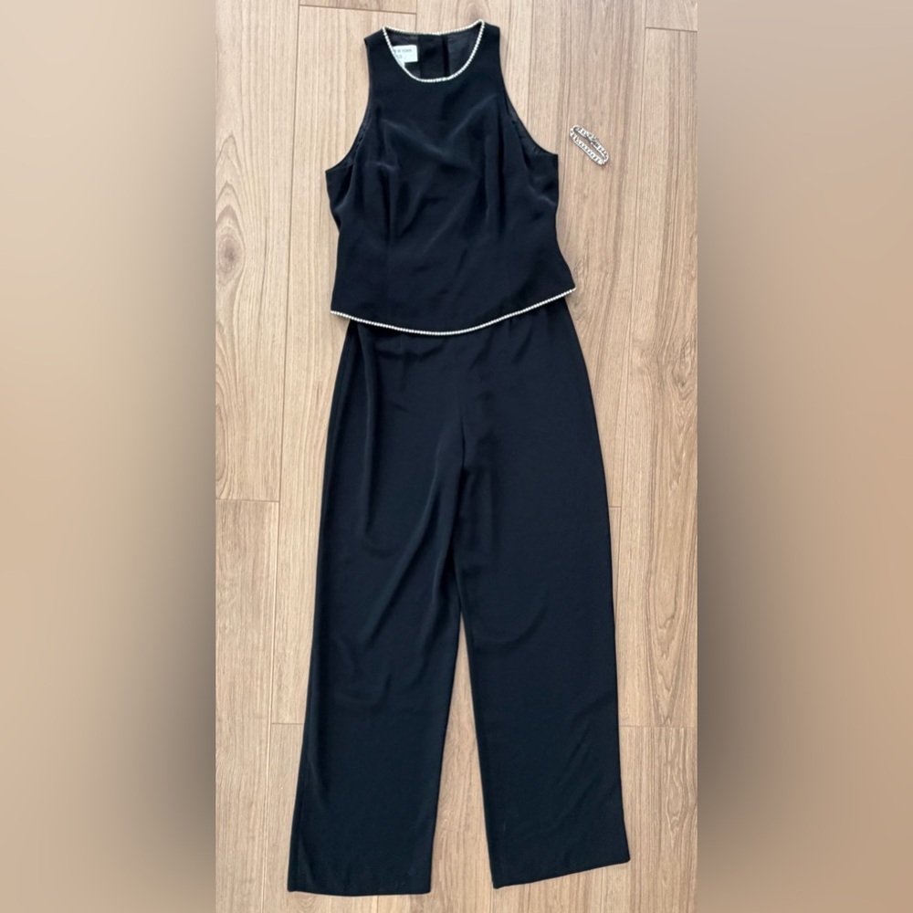 ✨ Gorgeous Vintage Rhinestone Trim Pantsuit and Bonus Bracelet!